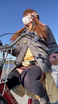 Nr140 Fietsen met broek