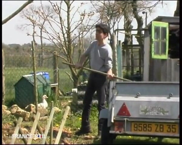 La France a Poil: Peluda madura madura madura é e facializada pelo jovem jardineiro e...