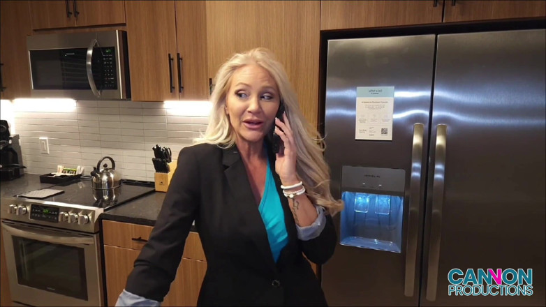 Cannon Productions: Sexy heiße MILf-maklerin alexis Malone verführt kunden mit nasser muschi