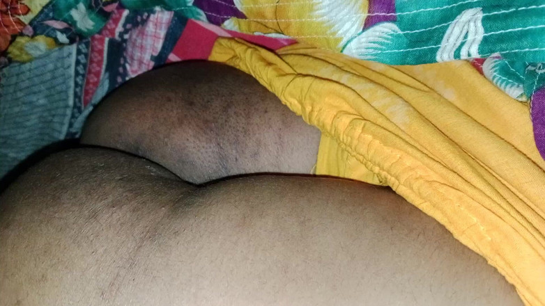 Desimombd: देसी बड़े स्तन वाली सौतेली मम्मी ने अपने सौतेले बेटे को चोदा, देसी मम्मी