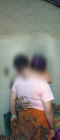 Üvey kız kardeşimin büyük göğüsleri ve meme ucuyla oynuyorum net nepal sesi bölüm 1