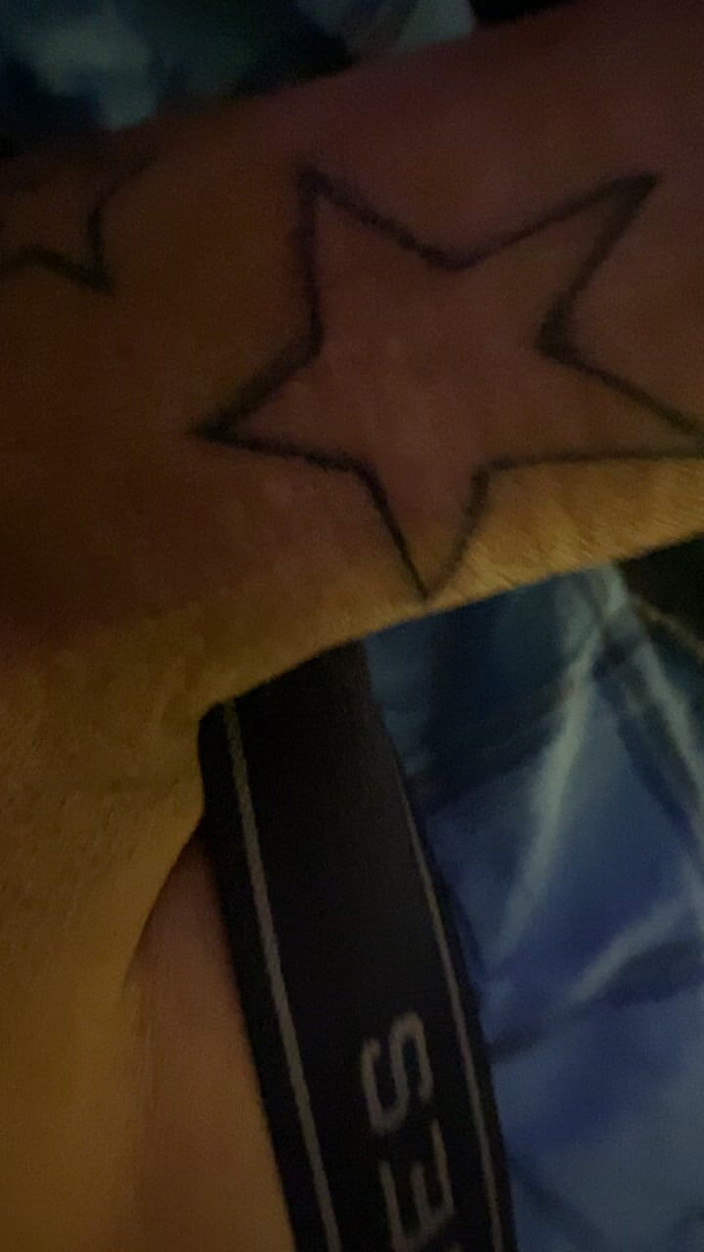 2 Tone: 2tone: Dedikasi Tinta dan Tulus Unik