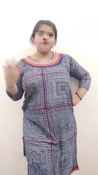 Shabnam Khatun spricht mit ihrem freund