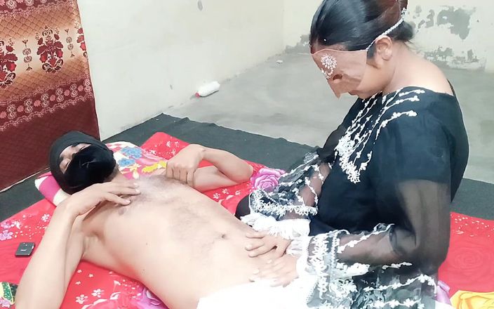 HotQueenPk: インドの義父が新しい義理の娘をマッサージに呼んで彼女を犯し、私は彼女を私の口の中に射精させました