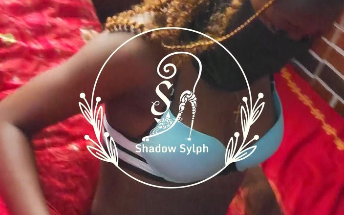 Shadow Sylph: Sledujte, jak se svlékám