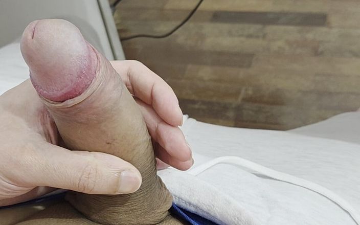 Lkdick8: Я очень возбужденная, помогите мне