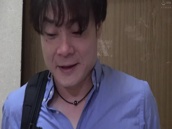 Raptor Inc: Rumi kodama - vahşi doğası sadece kocası iş seyahatlerine gittiğinde ortaya çıkıyor