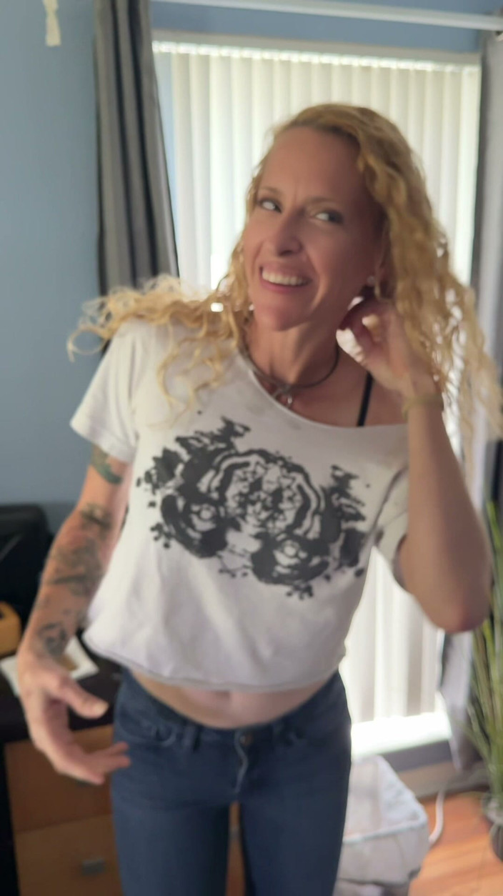 Mila Mynx: Стриптиз і сеча для вітчима