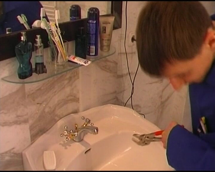 Deutsche XXX Filme: 她是喜欢用玩具张开阴户的德国少女