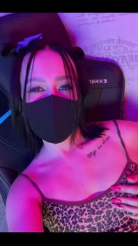 I Am a Hot and Sexy Streamer