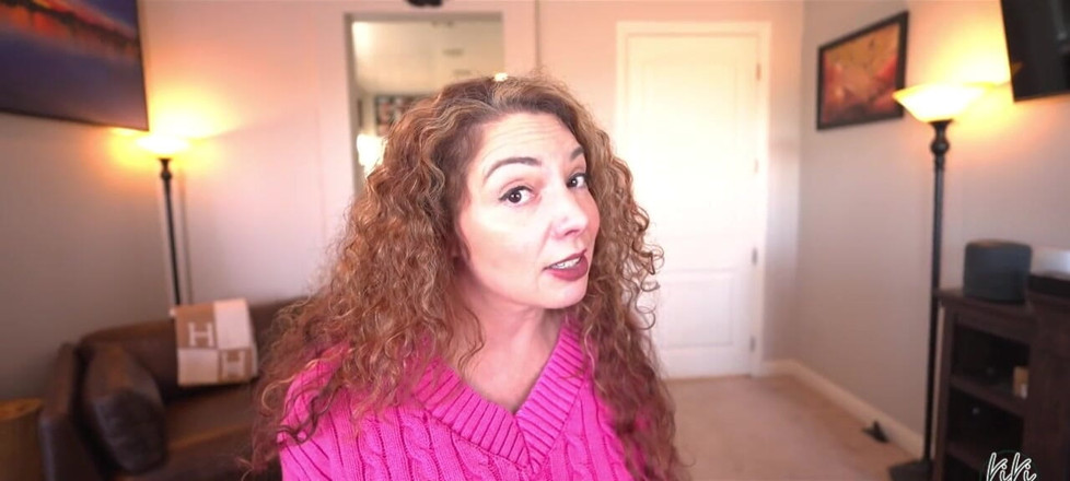 Kiki Daire MILFLand: Partiamo con una sega... aveva bisogno di sapere che poteva...