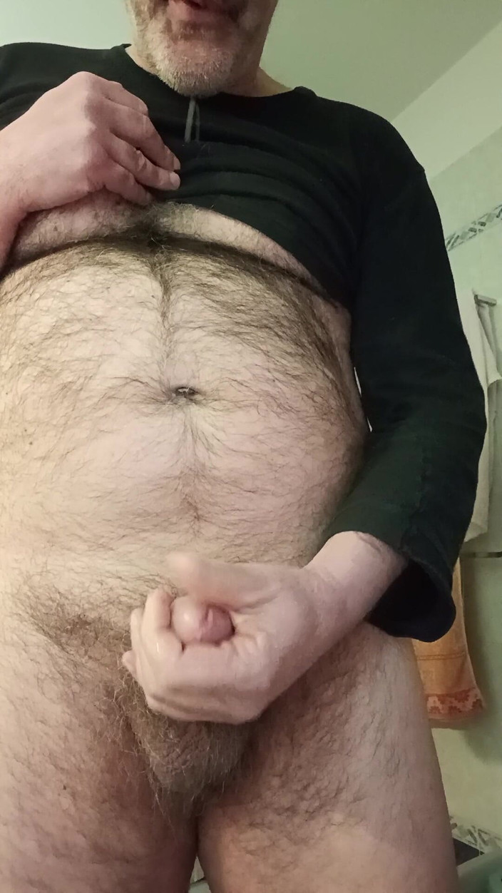 Setesesso7: Saya dengan senang hati di bilik mandi rumah rakan saya