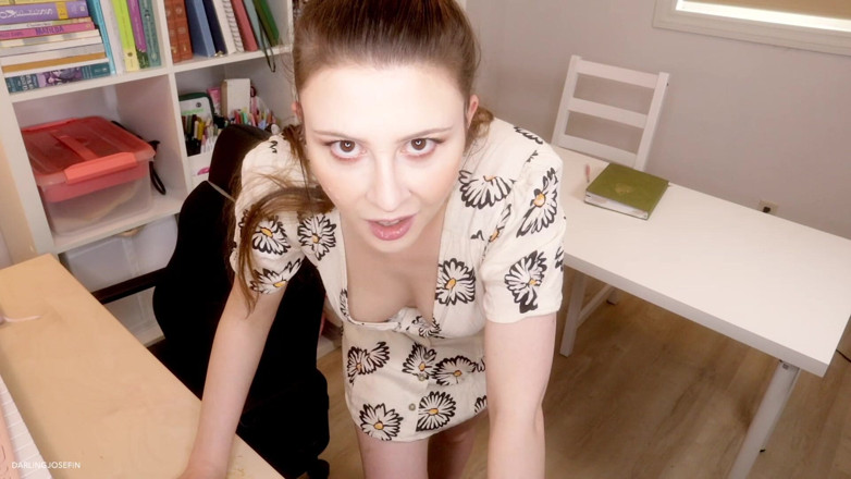 Darling Josefin: Bez podprsenky v kanceláři: Office Peeping Tom