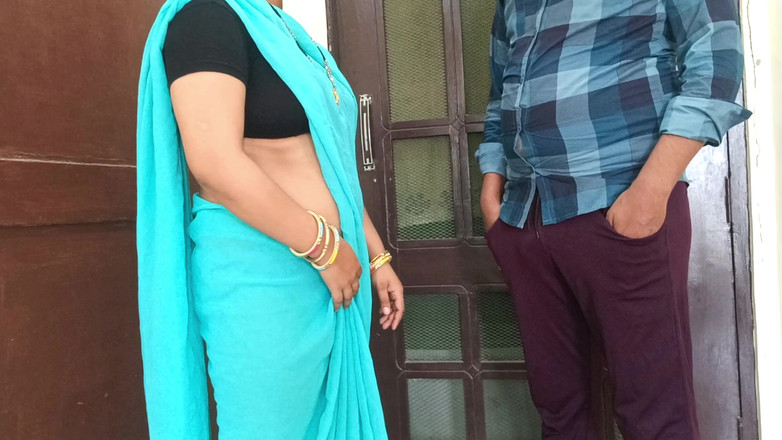 YOURAMRITA04: Симпатичная индийская бхабхи и Dever трахаются после долгого времени, что она была новобрачной домохозяйкой, сосущей хуй в рот и трах крупным планом