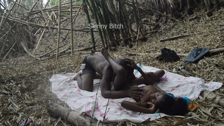 Skinny Bitch: Seks w lesie na świeżym powietrzu