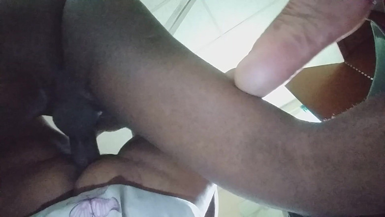 Sex and cum inside: Chảy tràn tinh dịch