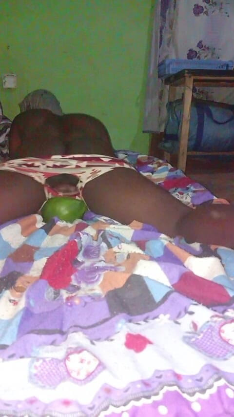 Badman4606: Bryson stor kuk spridda hennes fitta