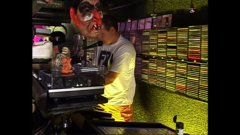 Muschi movie official: Blonde BBW with Big Tits Can't Lap Dance Very Well,...