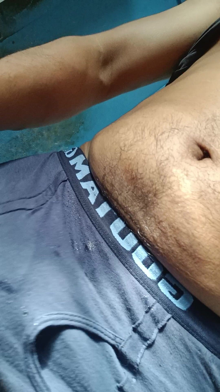 Silverbee4: Une vidéo attrayante de Desi Land se masturbe dans les...