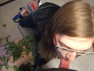 Zara Bizarr: Cuckold Blowjob and Nettle Games