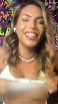 Ara Queen Bae é a vilã mais gostosa lá fora!