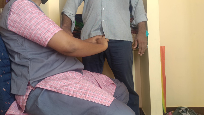 Ilakkiya: Üniformalı ateşli ssc ile üvey kız kardeş