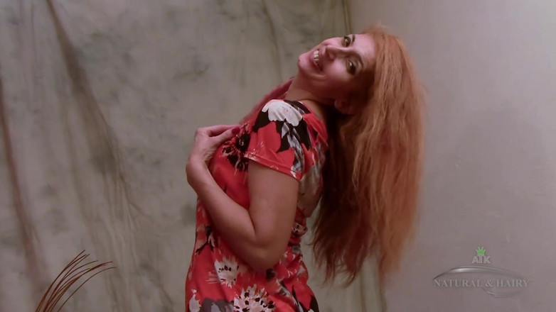 ATKIngdom Fans: Redhead mature masturbates on the purple lazy bag