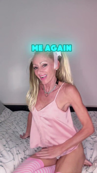 Barbie MILF È La Nonna Matura Più Sexy per Te