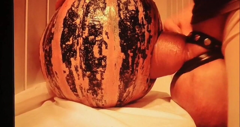 Monster_Meat_: Хелловін і трах