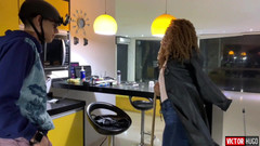 VictorHugo: Cô ấy bú cặc của tôi rất tốt