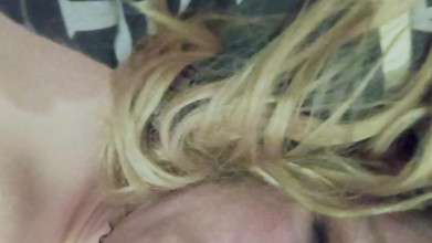 vuana: Bini jalang dapat lututnya sebelum berkongkek kasar