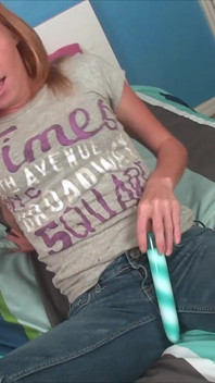 Alyssa Hart Jeans Solo