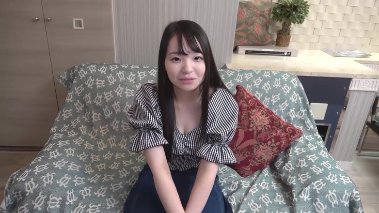 Asians in love: Asiatice cu țâțe mari drăguțe Lori # 1