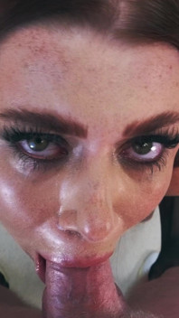 Stella Luxx zející anální POV s Jonni Darkko