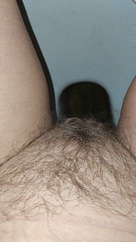 Big Load of Pee From Hairy Pussy