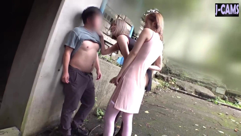 J-Cams: Doppel-Verführerin. Mutiges straßenabschleppen und neckende Jagd teil2