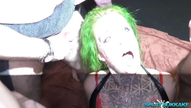 UkXXXpass: Gorgeous inked babe Phoenix debut bukkake