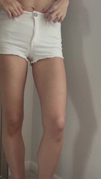 SFW ตู้เสื้อผ้า: กางเกงขาสั้น 31 ตัว