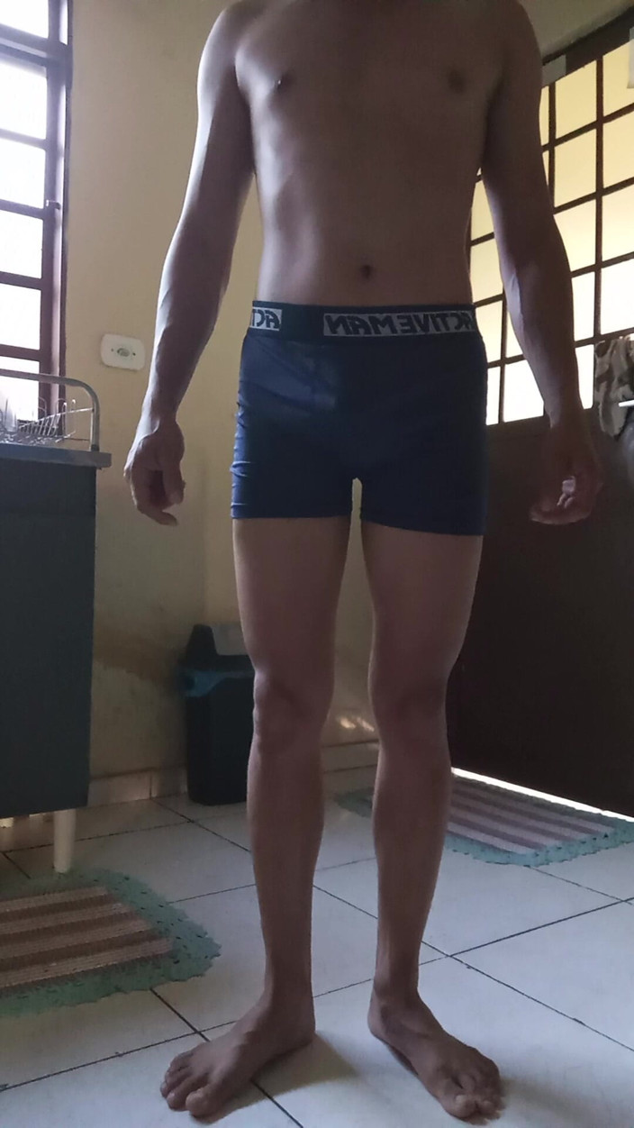 Ray Oliver: Young, Naughty Lesbian Looking for Fun.