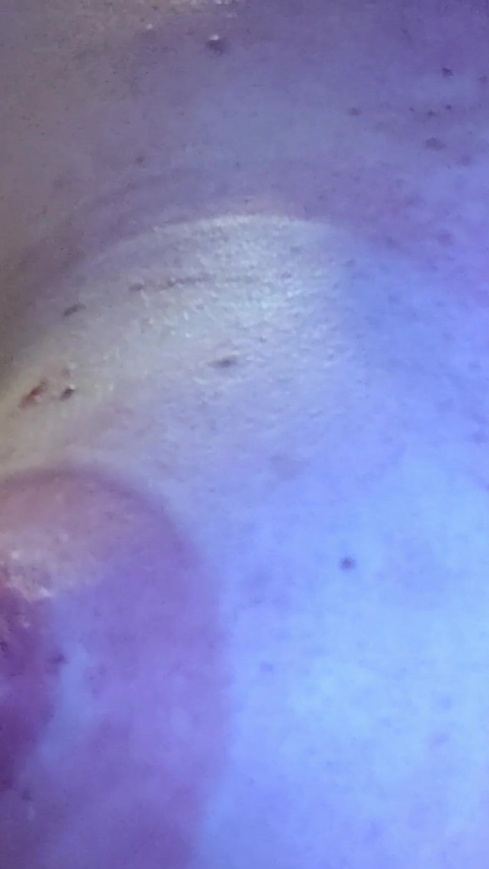 Alexia_mtf: Mateřské mléko hledá masážní přístroj