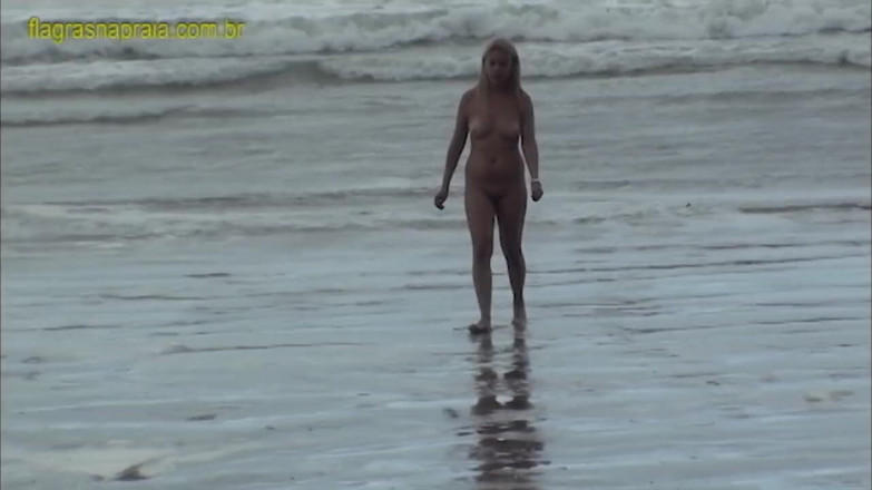 Amateurs videos: My wife participates in an orgy on the beach. She...