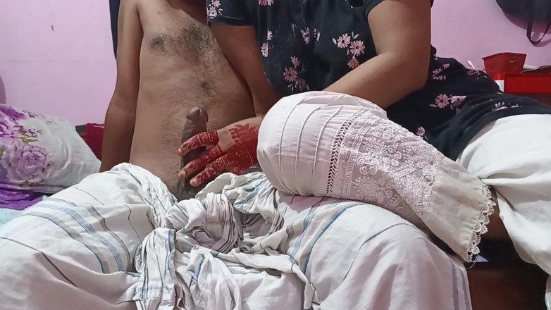 deshivairalvabi: Sexy nevlastní bratroš se vrací domů, když jsem byla sama...