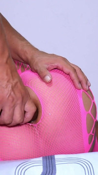 Sessão De Treinamento Anal Quente Com Um Enorme Preto Gigante