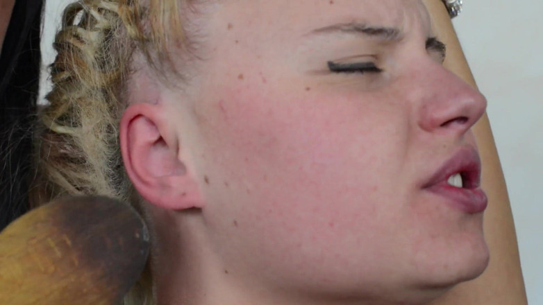 Hunterotic: Ear Fetish - by Nia Black and Her Slave Kornelia Blond