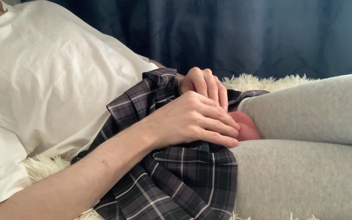 BOBRIKGAY: Femboy gémit et jouit doucement