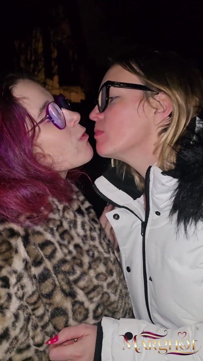 Sexymarghot: โชว์ตัวที่ Annecy กับ Magdalena Medusa: เราดูดควยแฟนด้วยกัน แล้วให้แตกคาปากทุกที่