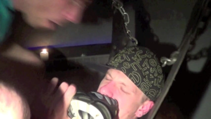Sneaker gay: Шлюшку покорили в кроссовках и наказали scallyboy