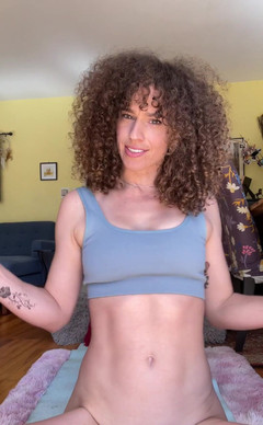 VibeWithMommy: 每个人都喜欢一次畅快的屁股眨眼！