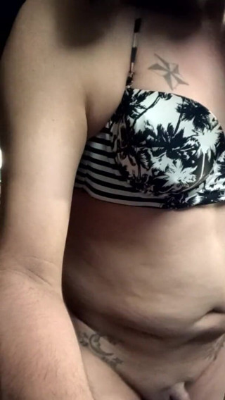 Vanessa Amber: Jedzie mój dildo i spermę jedzenia