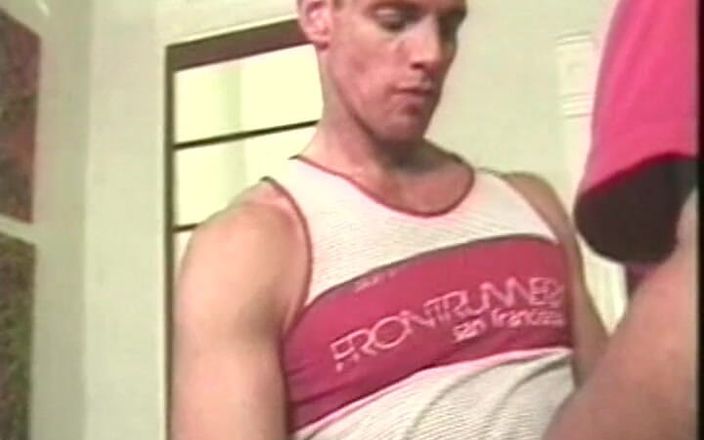 Gay 90's Vintage Porn: Joc pasional cu ritmul unui tip # 7